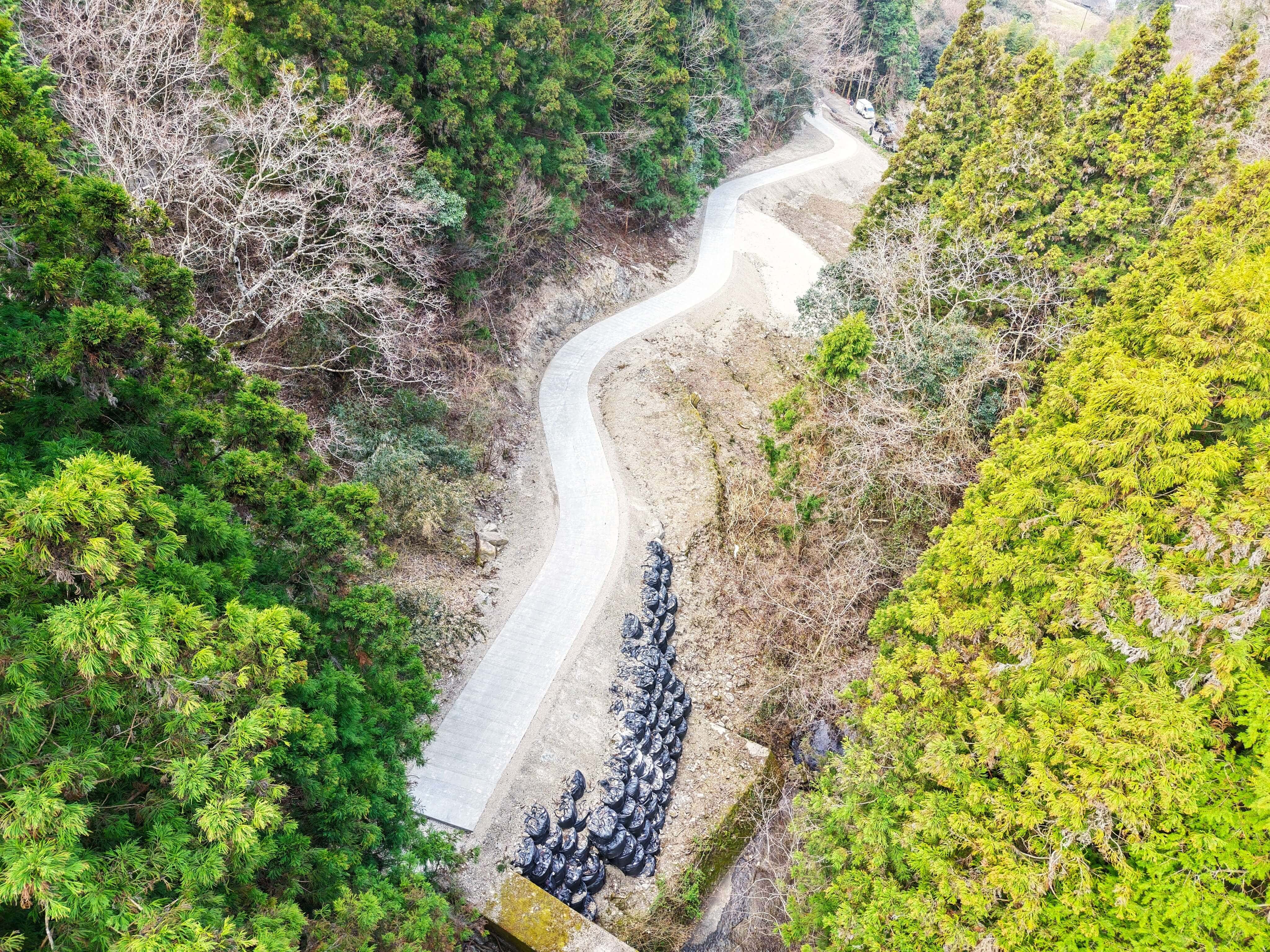 （砂防メンテナンス事業）葛篭野川　砂防設備等緊急改築工事/重成土建